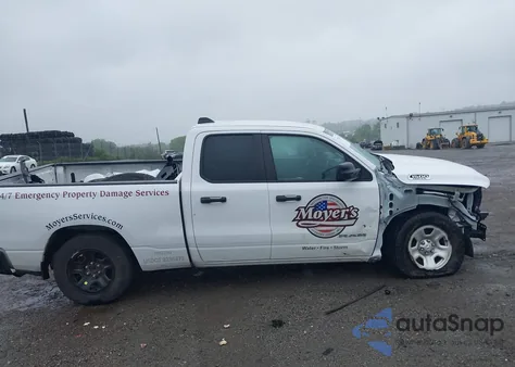 2022 Ram 1500 Tradesman 4X4 6'4 Box z USA, uszkodzony, nr VIN 1C6SRFCT2NN213959